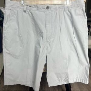 Izod Saltwater Chino Mens Shorts Size 38 Light Khaki Flat Front. 10.5” Inseam